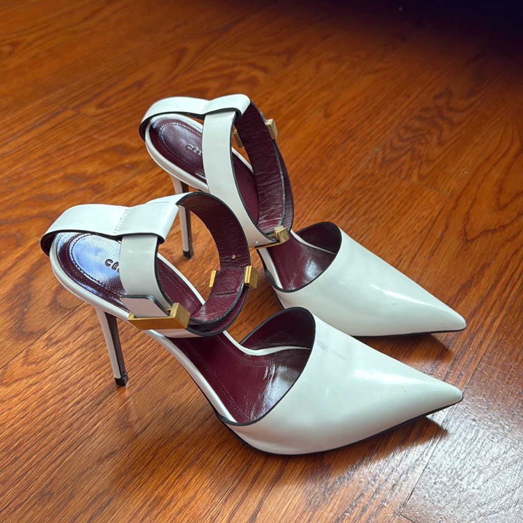 Celine Pump